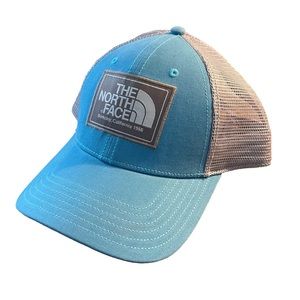 New The North Face trucker baseball hat